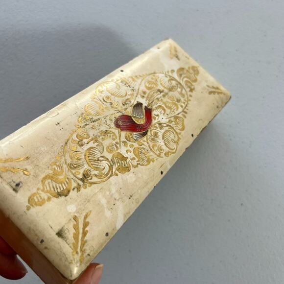 Victorian Antique Painted Wood Hinged Box Gilded 7.5"x3"x1.5" - Picture 5 of 12